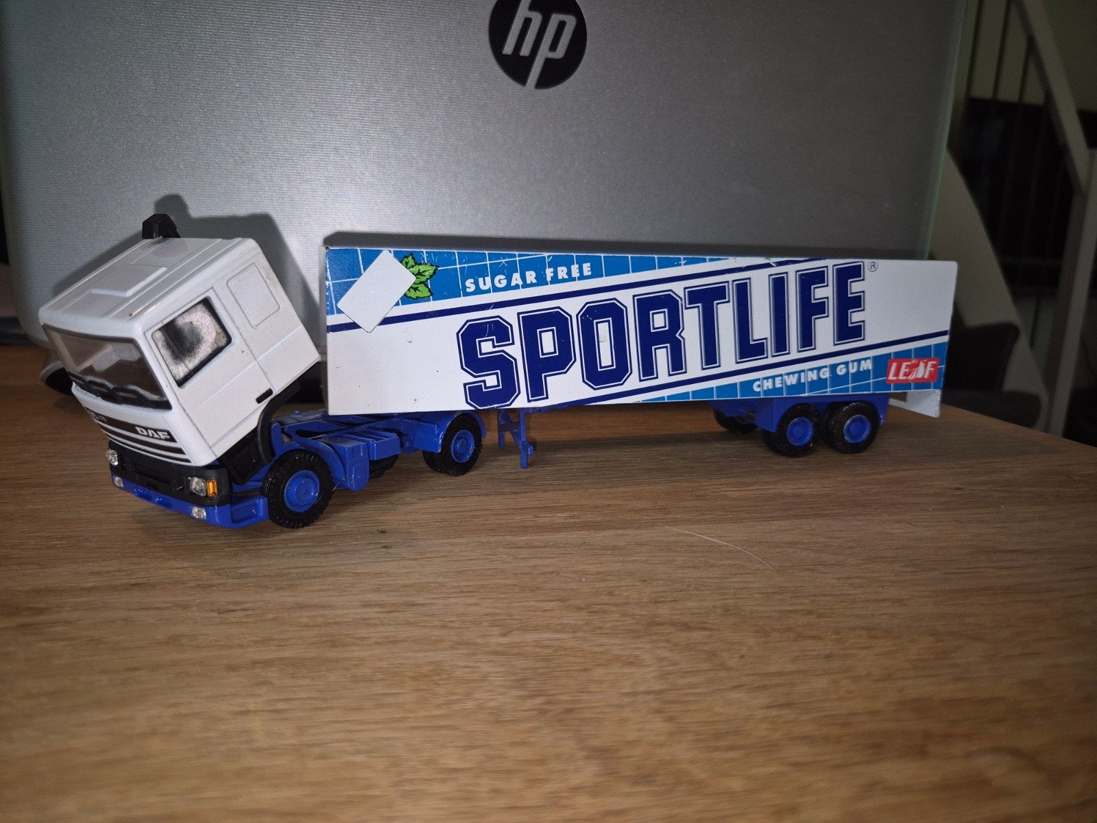 Sportlife vrachtwagen, Hobby en Vrije tijd, Modelbouw | Auto's en Voertuigen, Ophalen of Verzenden, Groter dan 1:32, Truck, Overige merken