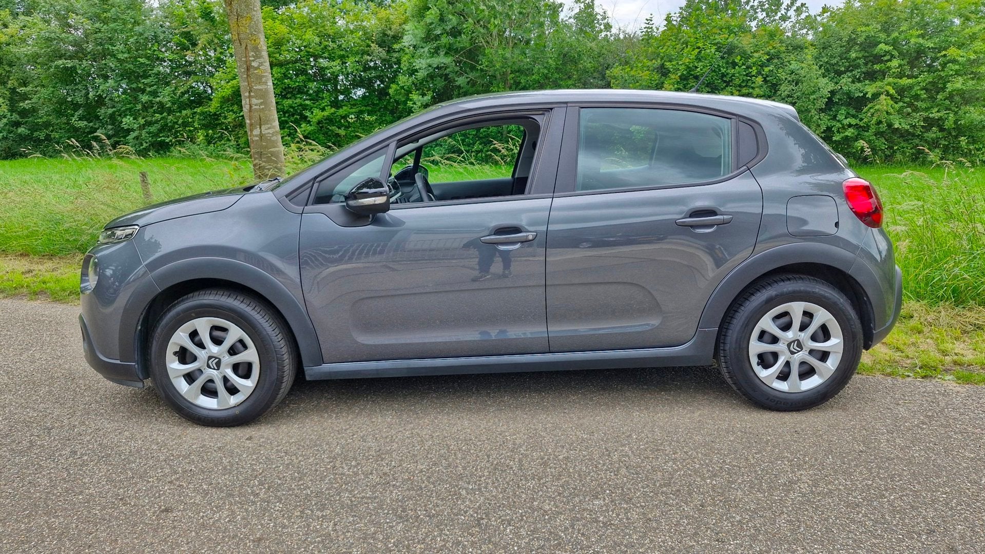 Citroen C3 1.2 PureTech S&S Feel AUTOMAAT 110PK | Rijklaar |, Auto's, Gebruikt, 1199 cc, 450 kg, 49 €/maand