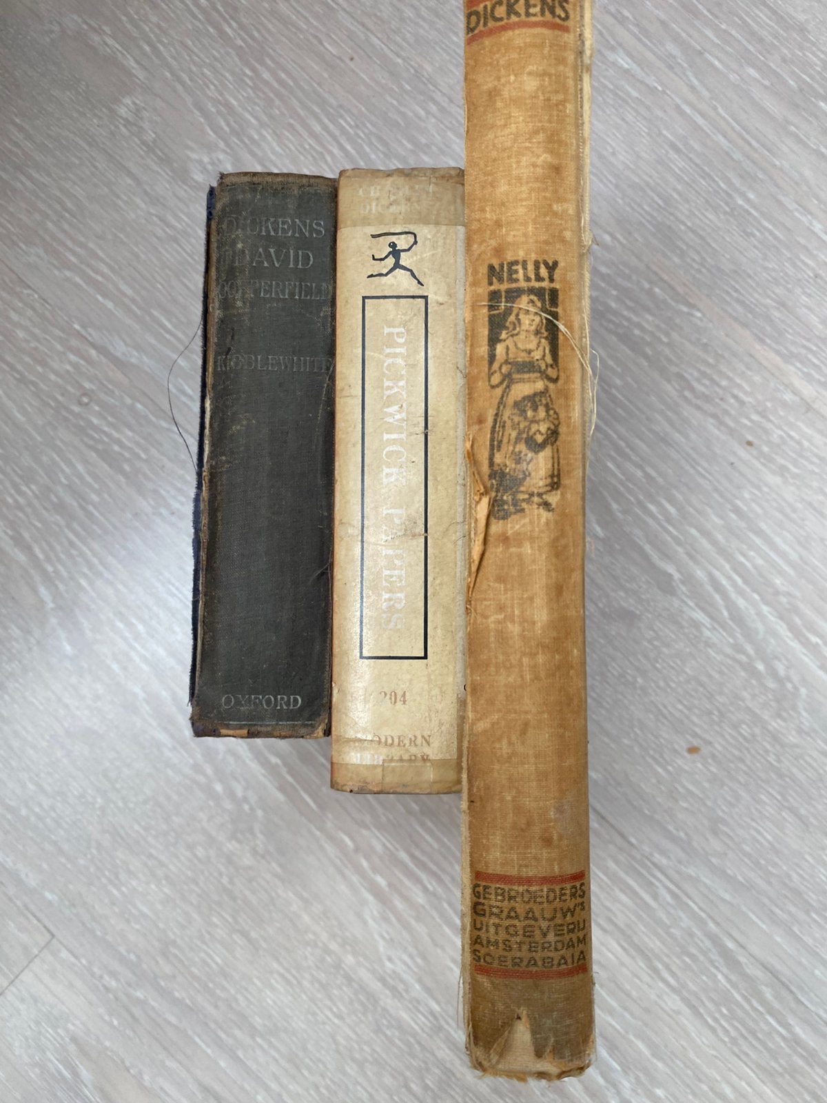 Drie oude uitgaven Charles Dickens, Ophalen of Verzenden