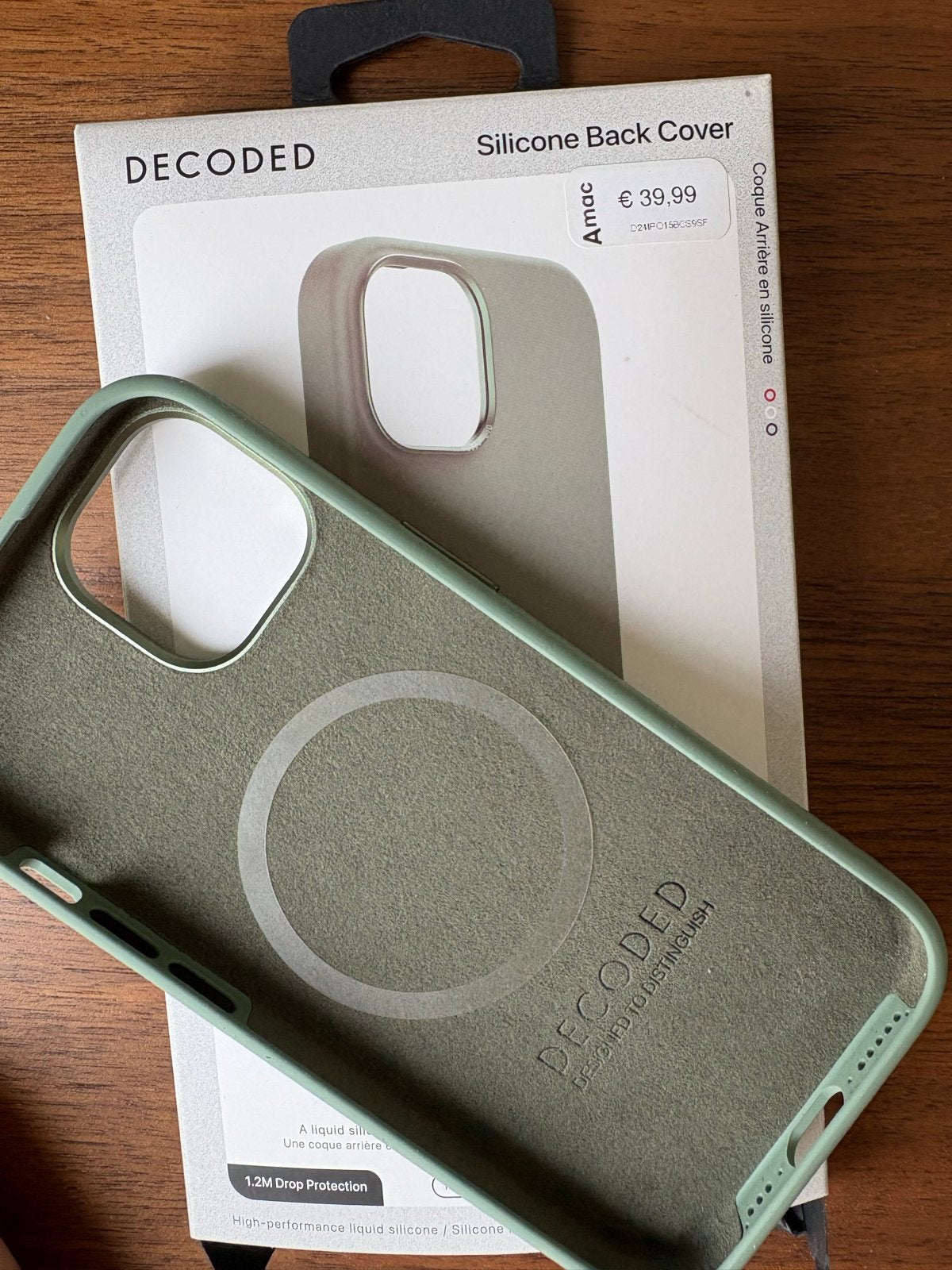 Decoded Siliconen Back Cover voor iPhone 15 - Groen, Ophalen, IPhone 15, MagSafe, Overige merken