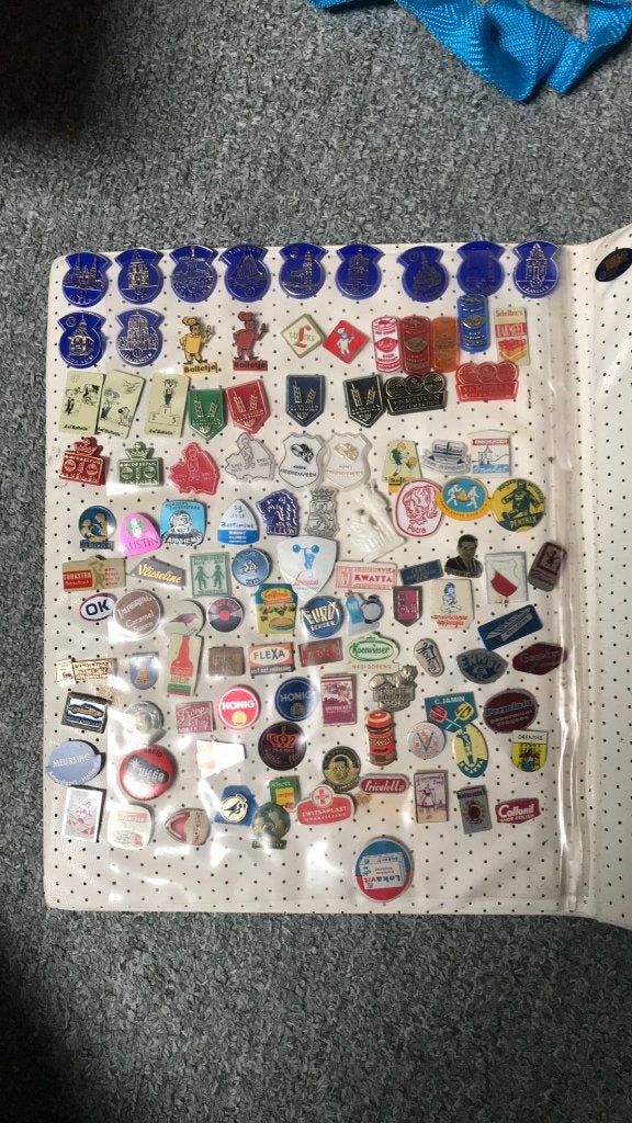 Grote collectie vintage speldjes en pins, Verzamelen, Speldjes, Pins en Buttons, Ophalen of Verzenden, Gebruikt, Overige onderwerpen