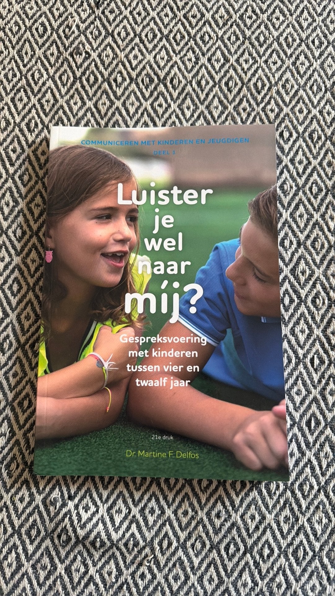 Martine F. Delfos - Luister je wel naar mij?, Ophalen of Verzenden, Zo goed als nieuw, Martine F. Delfos