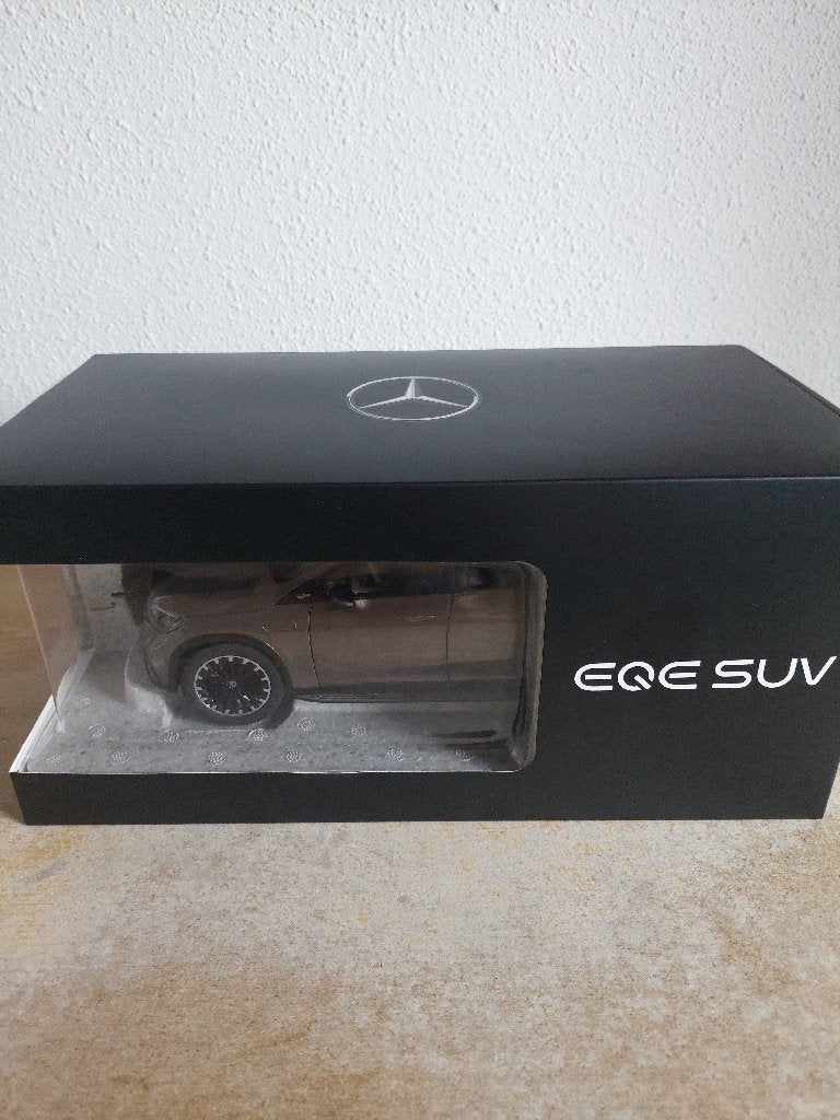 1/18 - NZG - Mercedes Benz EQE bruin metallic, Ophalen of Verzenden, Nieuw, Overige merken
