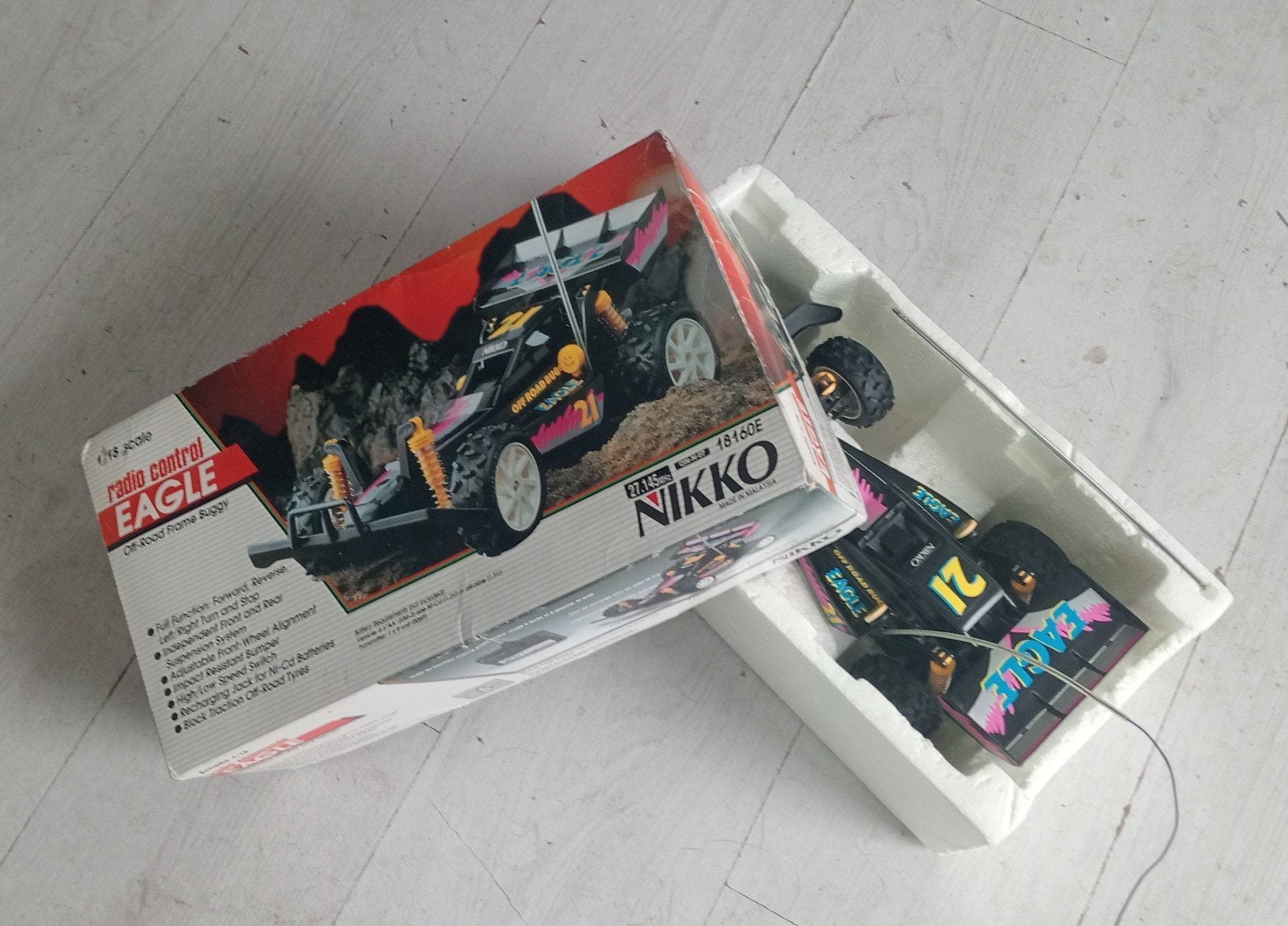 Mooie vintage RC Nikko Eagle, Ophalen of Verzenden, Zo goed als nieuw, Overige schalen, Auto offroad
