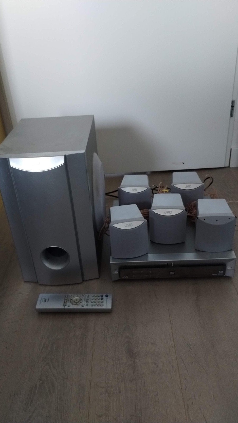 JVC home cinema set 5.1 NO XV - THA30R met subwoofer en dvd, Audio, Tv en Foto, Home Cinema-sets, Ophalen, Gebruikt, JVC, 5.1-systeem
