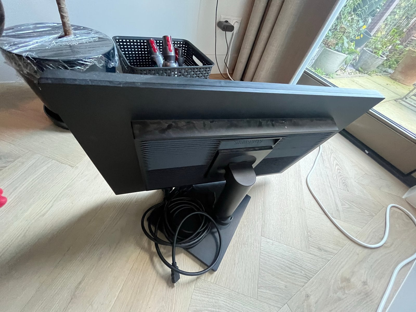 Samsung 24 inch monitor - Functioneel en in hoogte verstelba, Computers en Software, Ophalen, In hoogte verstelbaar, Full HD, Zo goed als nieuw