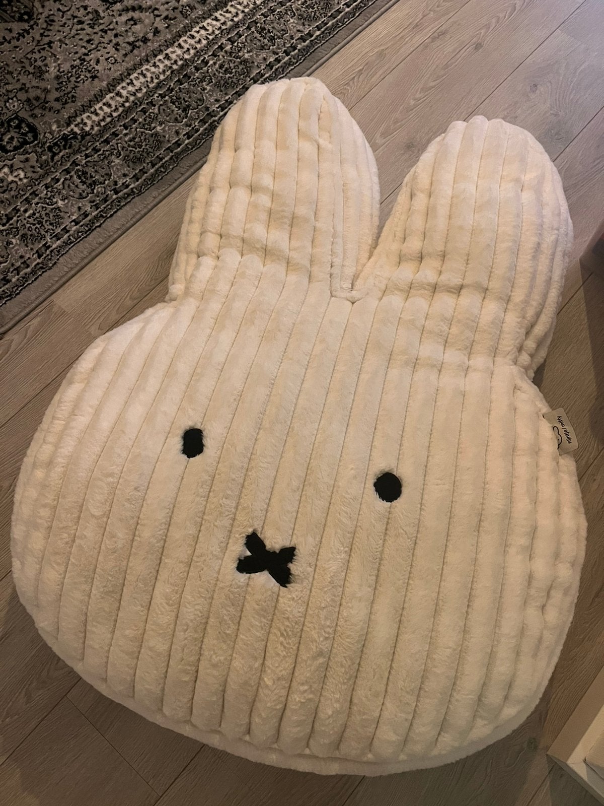Nijntje knuffel/kussen XXL, Ophalen, Zo goed als nieuw, Kleed of Kussen