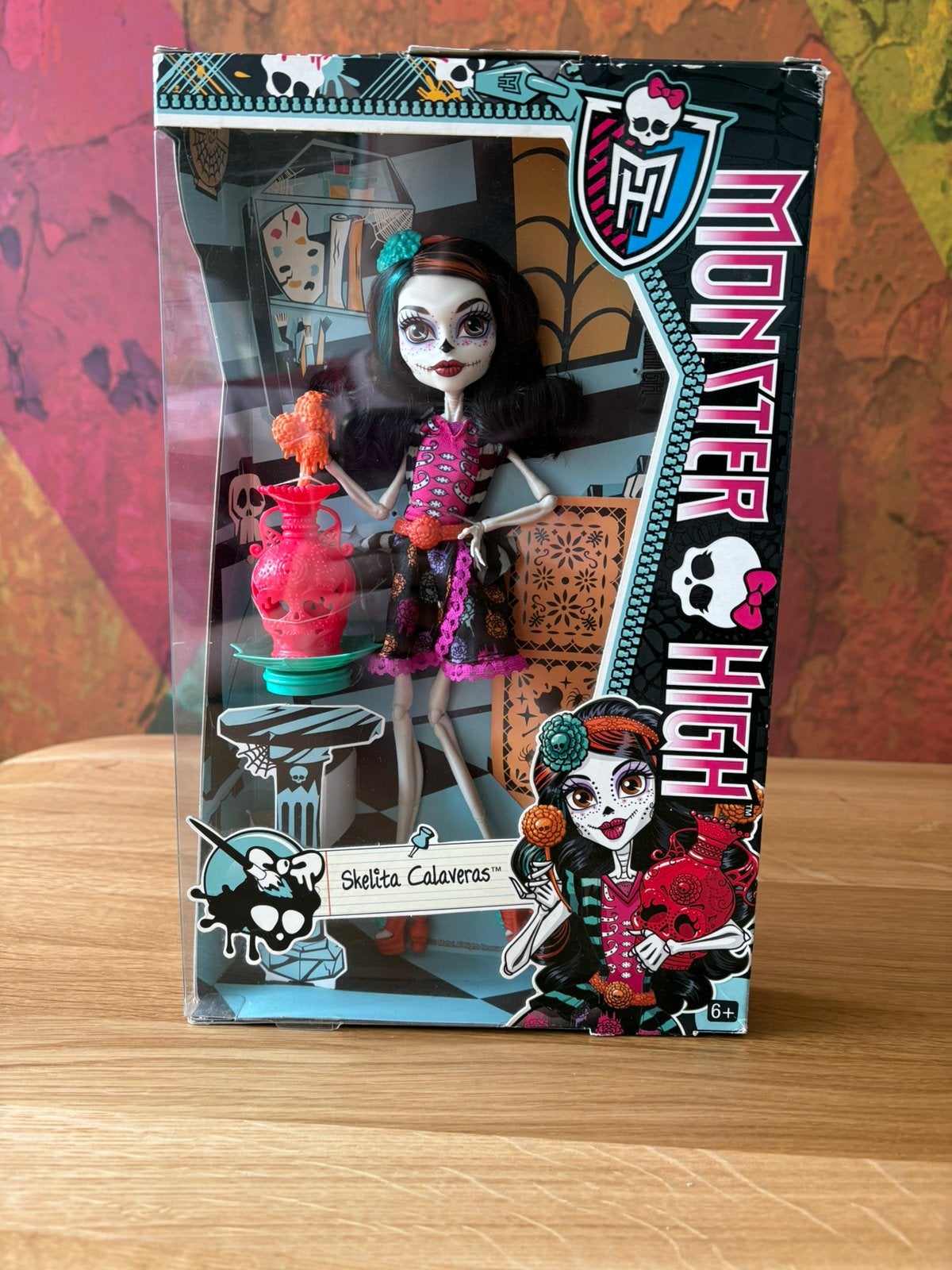 Monster High Skelita Calaveras Art Class G1 NIB NRFB, Ophalen of Verzenden, Zo goed als nieuw