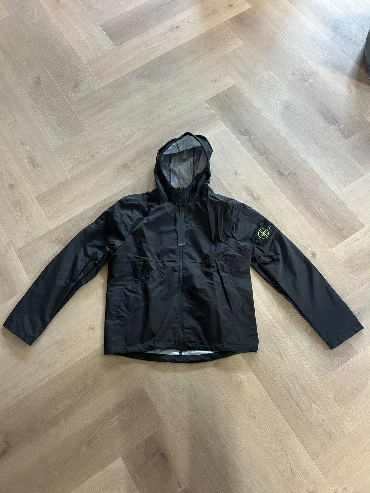 Stone Island shoftshell jas, Ophalen of Verzenden, Nieuw, Maat 52/54 (L), Zwart