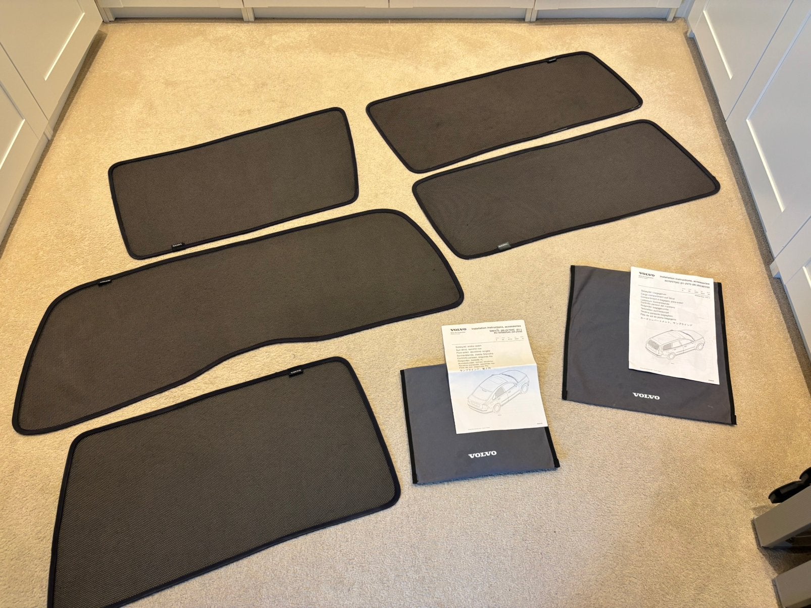 Originele Volvo V70/XC70 2000-2007 sunblinds/zonwering set, Ophalen of Verzenden, Gebruikt, Volvo