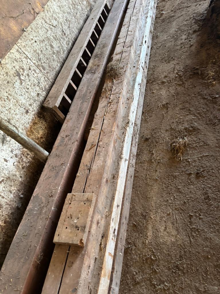 Oude stal balken div maten, Tuin en Terras, Ophalen of Verzenden, Gebruikt, 250 cm of meer, Balken