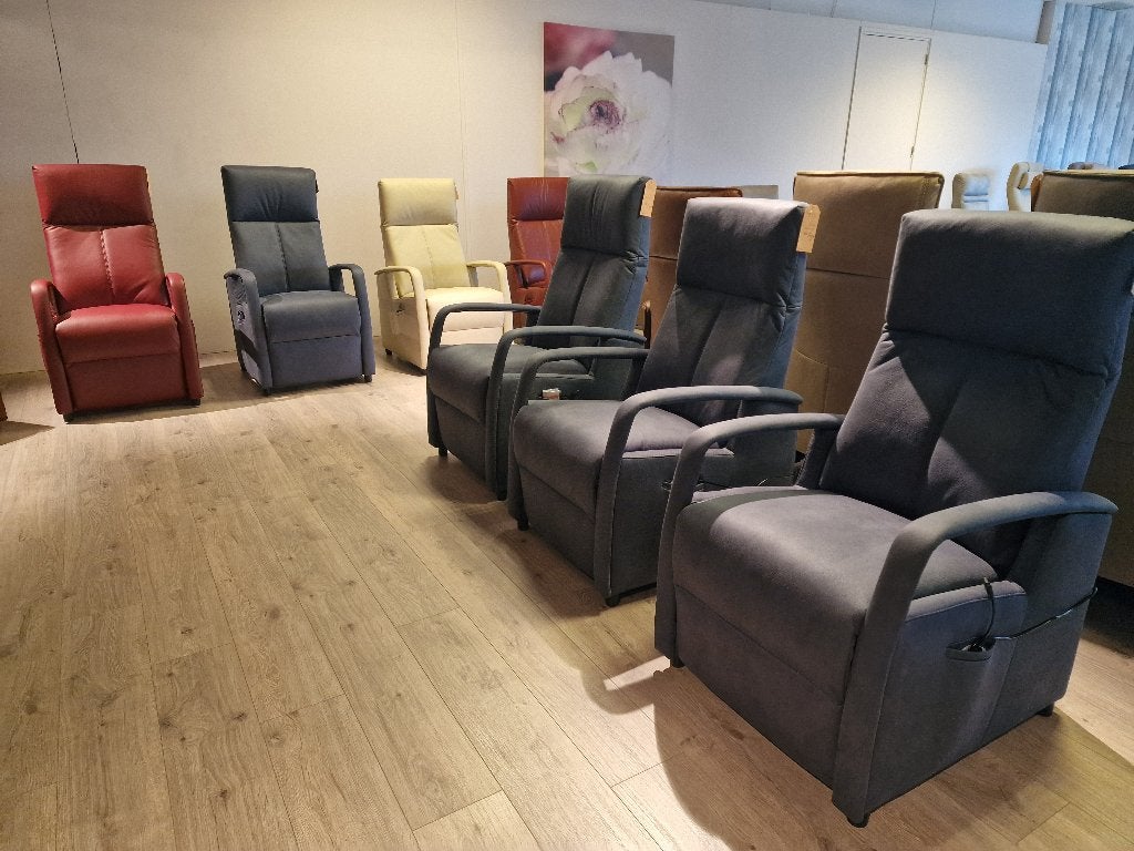 Relax en Sta op stoelen bij Zitgemak Joure, Ophalen of Verzenden, Nieuw, Metaal