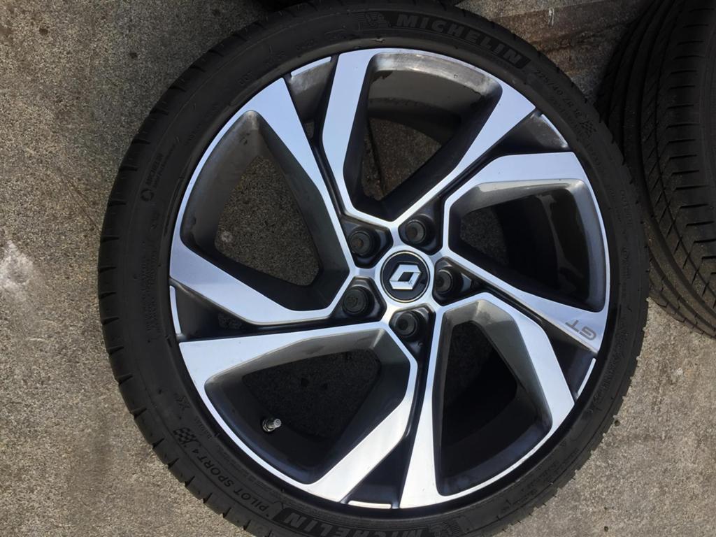 Banden en velgen Renault Megane GT, Auto-onderdelen, Banden en Velgen, Ophalen, Zomerbanden, Band(en)