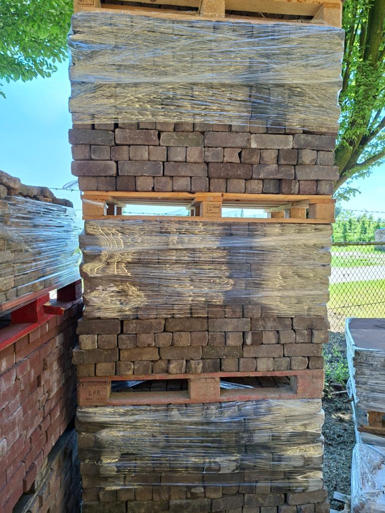 Gebakken klinkers op pallets ,dikformaat, 25m2, Tuin en Terras, Tegels en Klinkers, Ophalen, Gebruikt, Keramiek, Klinkers