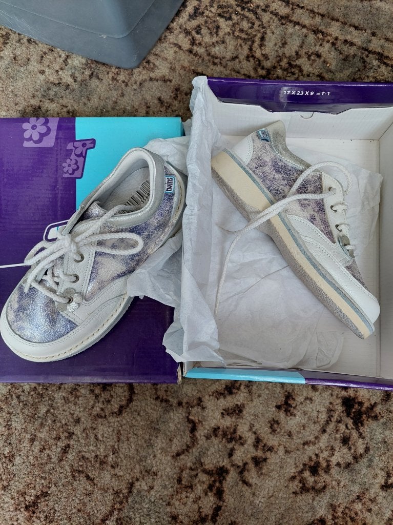 Twins nieuwe schoenen maat 28, Jongen of Meisje, Schoenen, Nieuw, Twins
