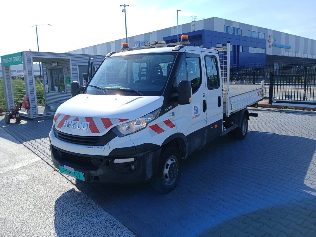 Iveco Daily 35C15 Kiepwagen, Dubbele Cabine, Dubbel Wiel 201, Gebruikt, Euro 6, 4 cilinders, Wit