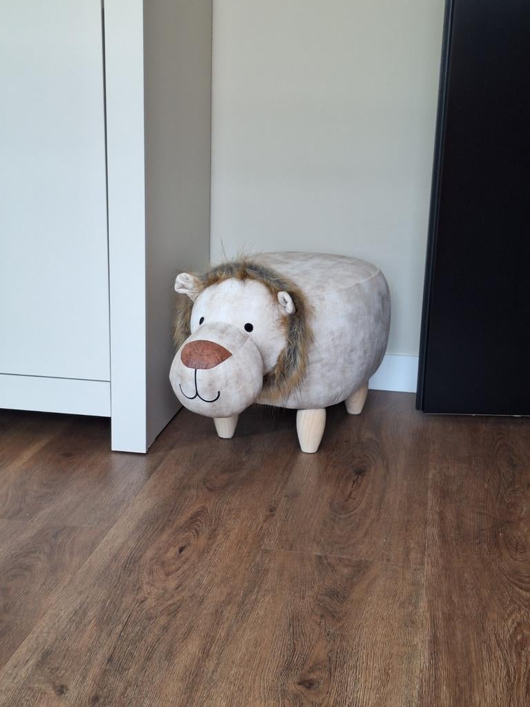 Leuke leeuw poef / krukje voor junglekamer, Ophalen, Minder dan 50 cm, Kinderkamer, Jungle, Speels, Minder dan 50 cm