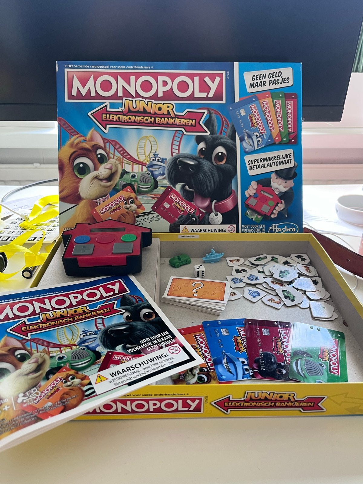 Monopoly Junior Elektronisch Bankieren - Hasbro, Drie of vier spelers, Ophalen of Verzenden, Gebruikt