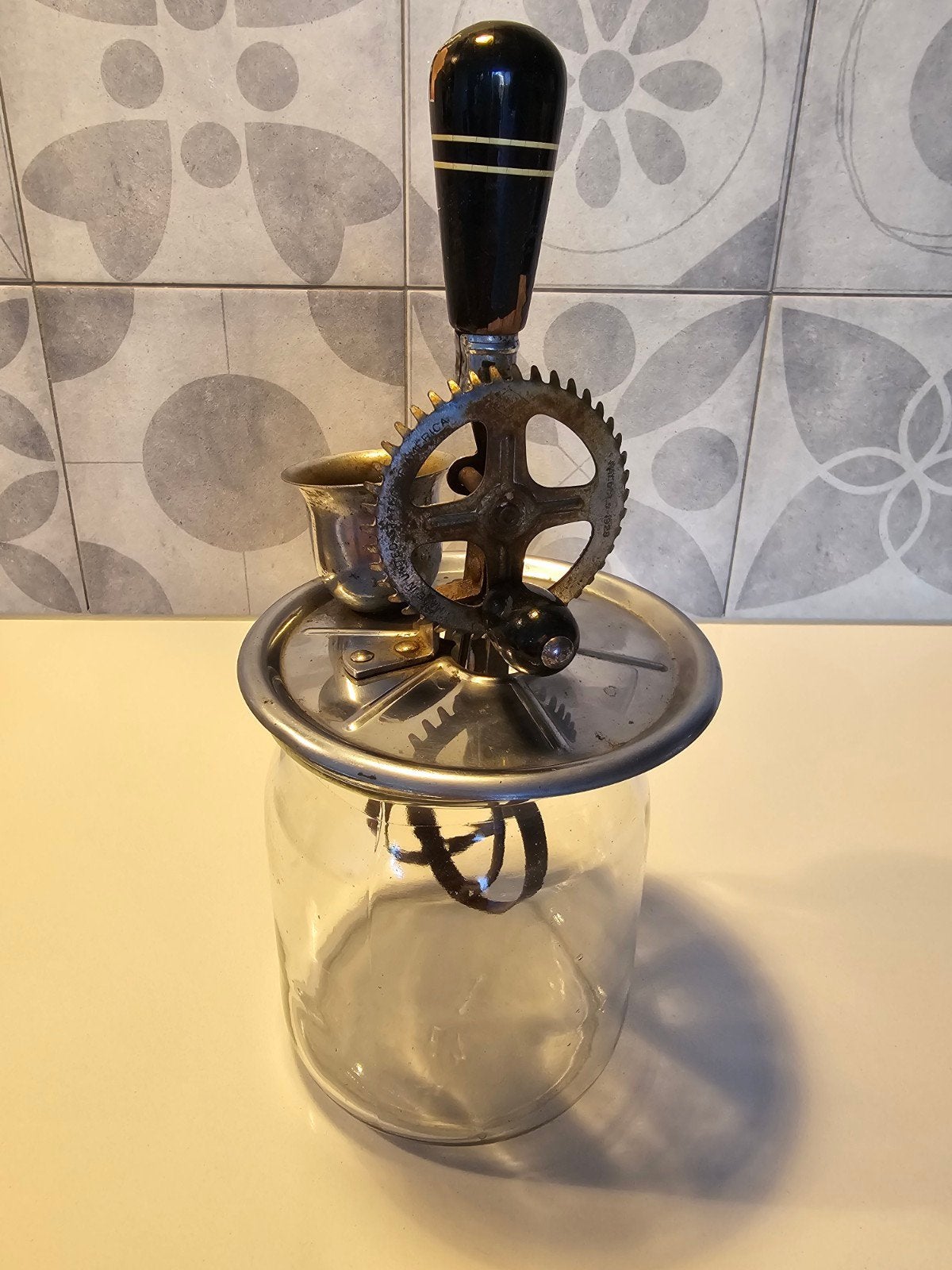 Antieke mayonaise mixer / slagroomklopper USA 1923 €25, Antiek en Kunst, Antiek | Keukenbenodigdheden, Ophalen of Verzenden