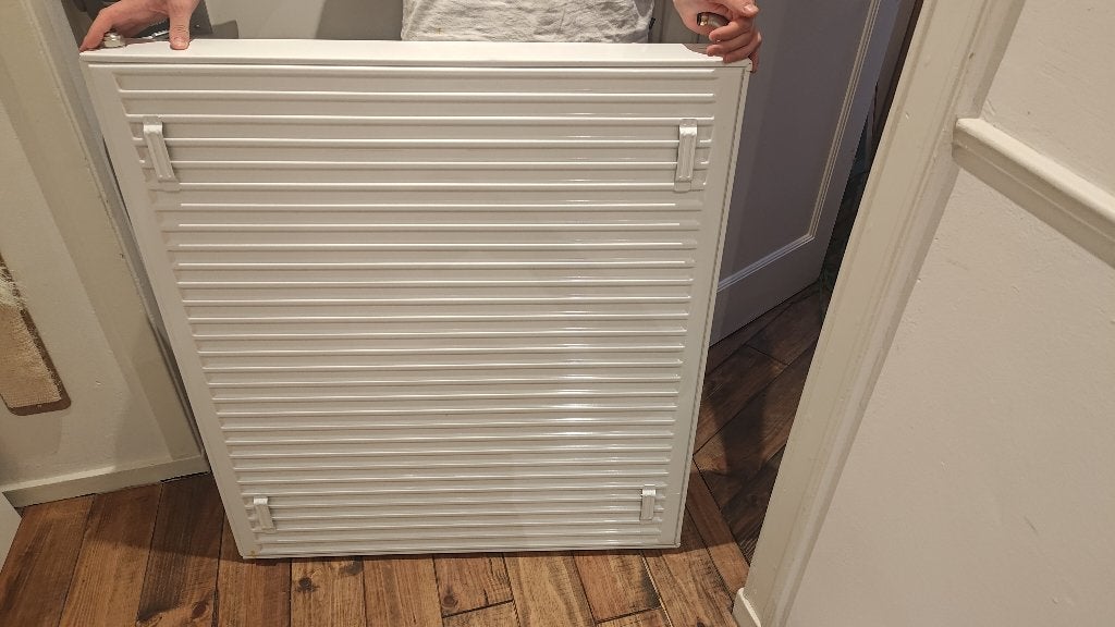 Radiator met gladde afdekplaat, zo goed als nieuw, Ophalen, Radiator, Zo goed als nieuw, 60 tot 150 cm