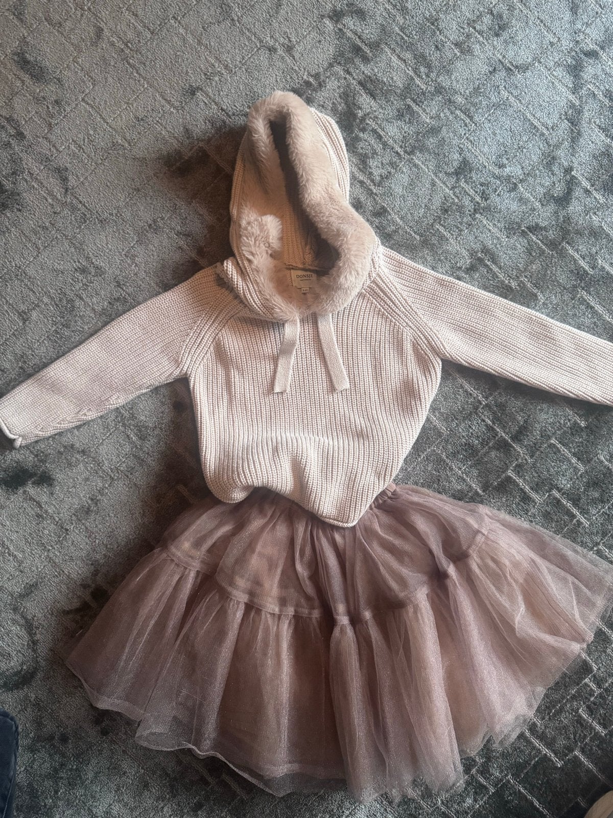 Donsje Amsterdam gebreide trui met bont, beige, maat 5/6, Kinderen en Baby's, Verzenden, Zo goed als nieuw, Jongen of Meisje