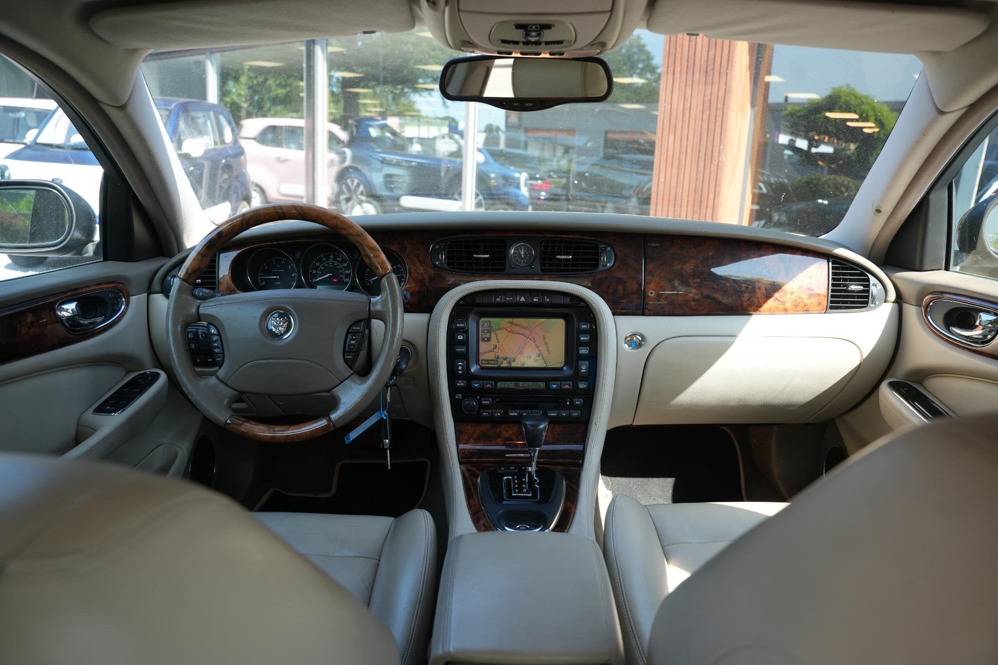 Jaguar XJR 4.2 V8 S/C Youngtimer Schuifdak Leer Navi Stoelve, Automaat, Achterwielaandrijving, Gebruikt, 8 cilinders