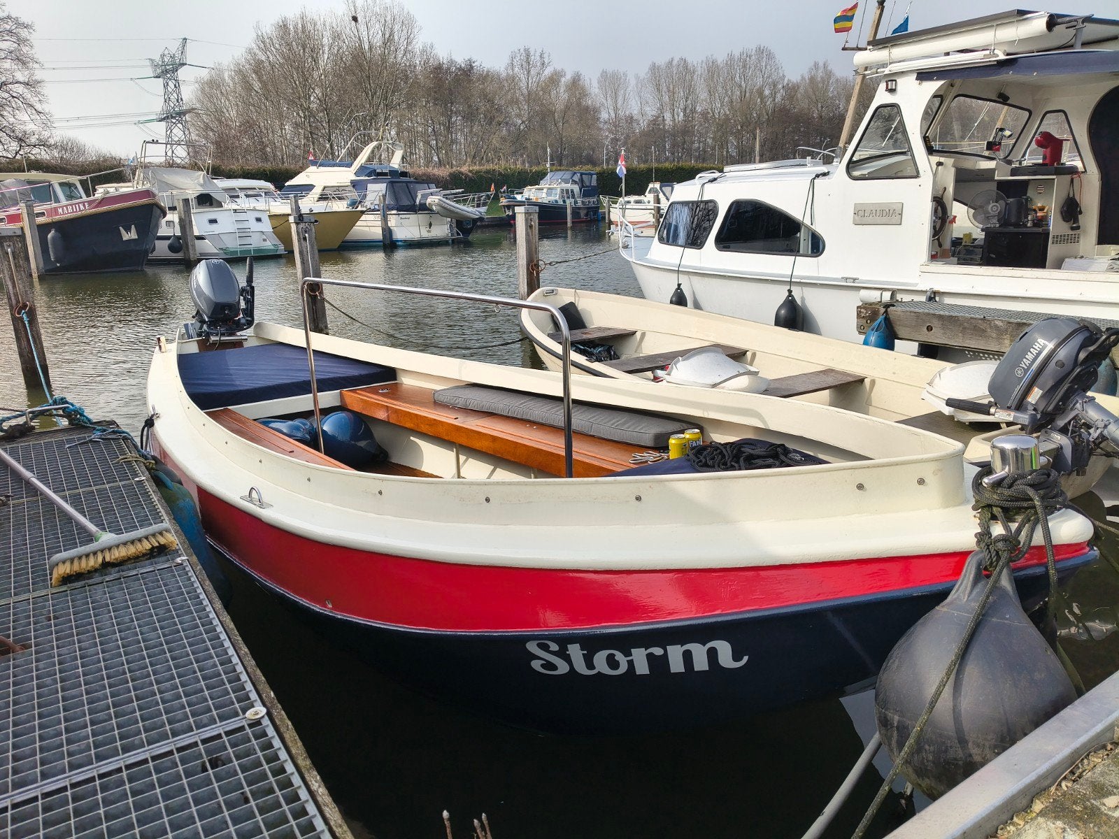 Stalen Beenhakker sloep - stalen vlet, Ophalen, 8 pk, Antifouling, 6 m