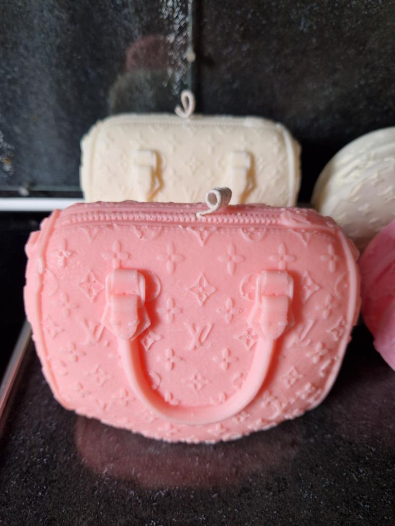 Kaarsen lv in vorm van tas, Huis en Inrichting, Woonaccessoires | Kandelaars en Kaarsen, Ophalen of Verzenden, Nieuw, Overige materialen