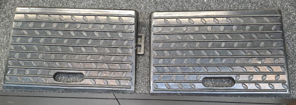 Aidapt rubberen oprijplaat (9kg) ) set 2 stuks, Diversen, Verpleegmiddelen, Ophalen, Nieuw