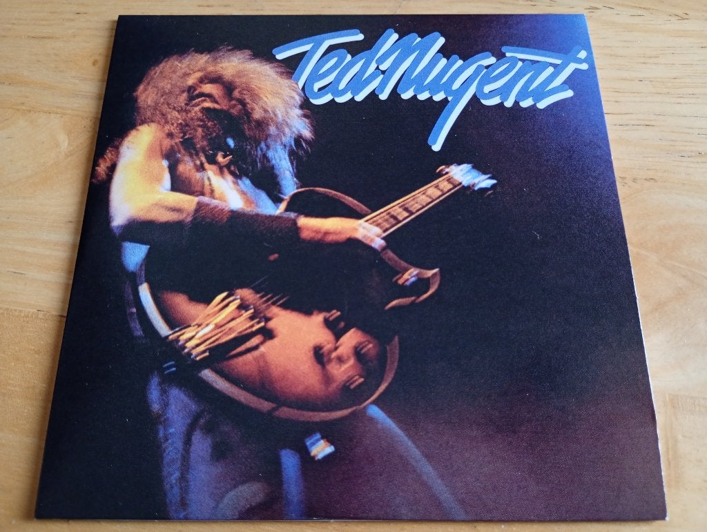 CD Ted Nugent - Ted Nugent + 4 extra tracks, Verzenden, Zo goed als nieuw, Hard Rock