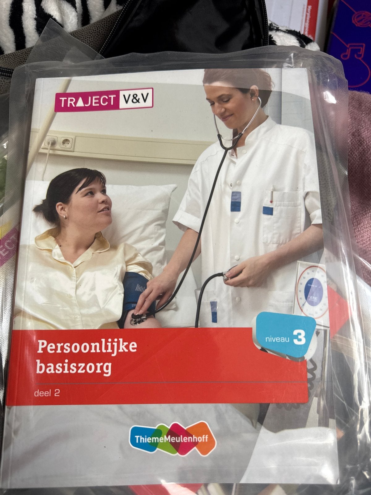 Traject V&V Persoonlijke basiszorg deel 2 - Niveau 3, Ophalen, Zo goed als nieuw, Overige niveaus