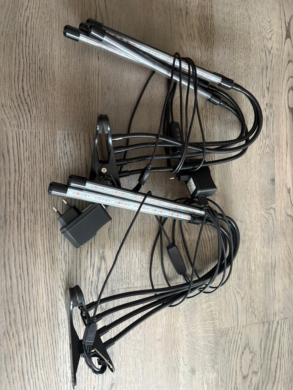 Twee LED kweeklampen voor plantjes, Ophalen, Zo goed als nieuw, Kweeklamp