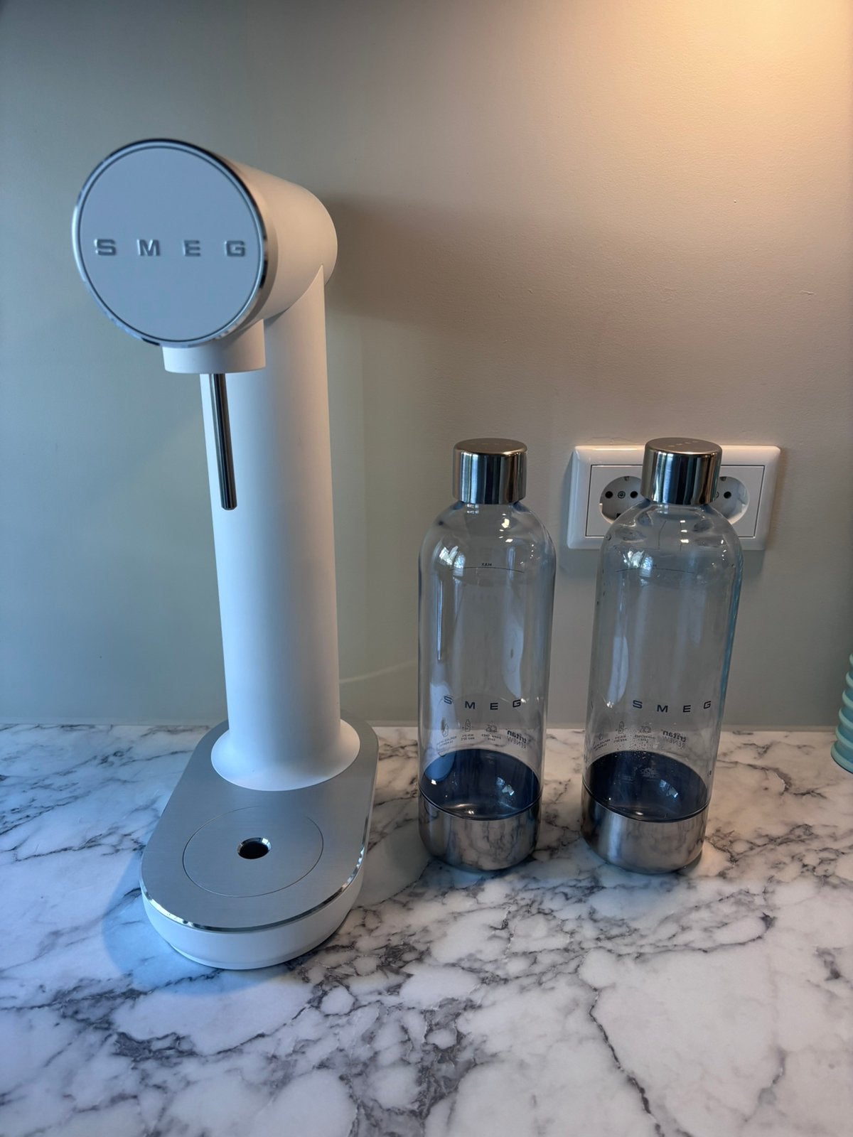 SMEG Soda Maker mat wit incl. 2 flessen, Ophalen, Zo goed als nieuw