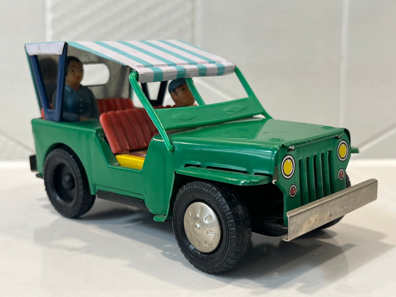 Verzameling Chinese vintage blikken speelgoed jeeps, Verzenden, Gebruikt