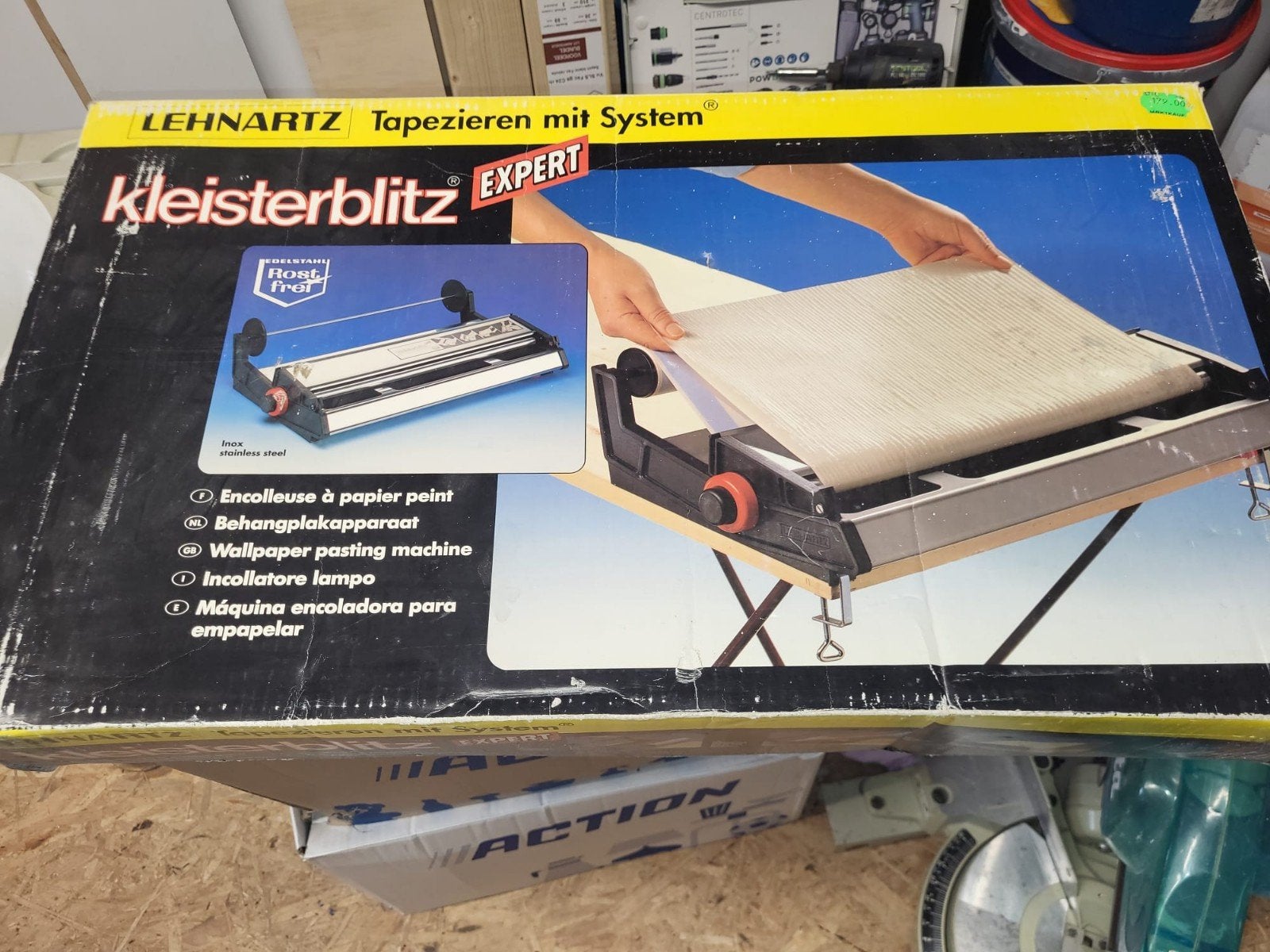 Complete set voor te behangen! Tafel, lijmbak en afstomer, Doe-het-zelf en Verbouw, Ophalen, Overige typen