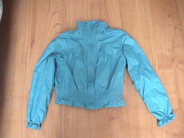 HEMA korte blauwe jas maat 122 / 128 meisje ZGAN, erg leuk, Kinderen en Baby's, Kinderkleding | Maat 128, Gebruikt, Meisje, Ophalen of Verzenden