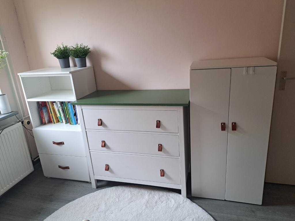 2x IKEA Smastad/platsa kasten - wit met leren handgrepen, Ophalen, Minder dan 75 cm, 50 tot 70 cm, 105 cm of meer