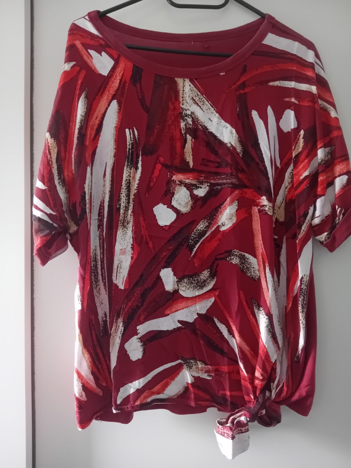 Rood/wit/zwart gestreept shirt, maat onbekend, Maat 42/44 (L), Ophalen of Verzenden, Korte mouw, Gedragen