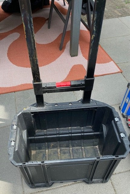 Kist op wieltjes, Ophalen, Gebruikt