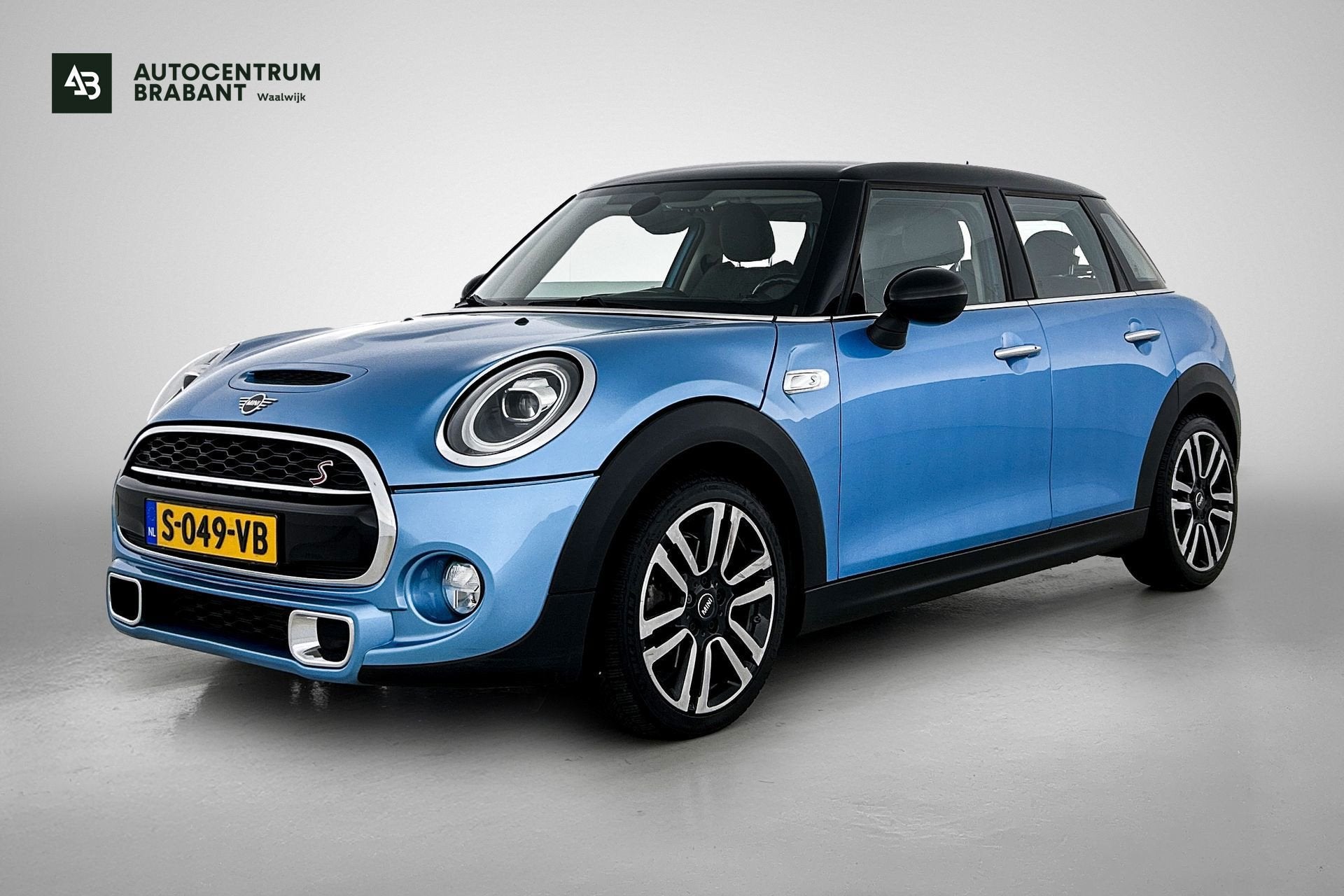 Mini 5-Deurs 2.0 Cooper S Chili LAGE KM! | 192PK | Carplay |, Auto's, Mini, 1998 cc, Gebruikt, Euro 6, Blauw