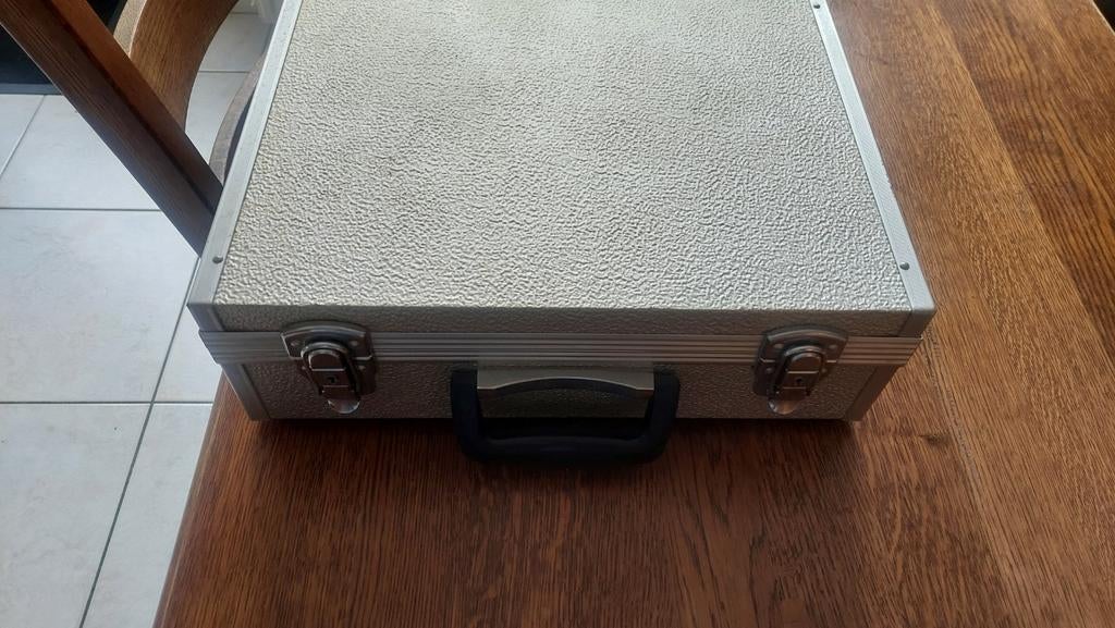 Spiegelreflexcamera met koffer en 3 lenzen, Ophalen, Zo goed als nieuw, Spiegelreflex, Overige Merken