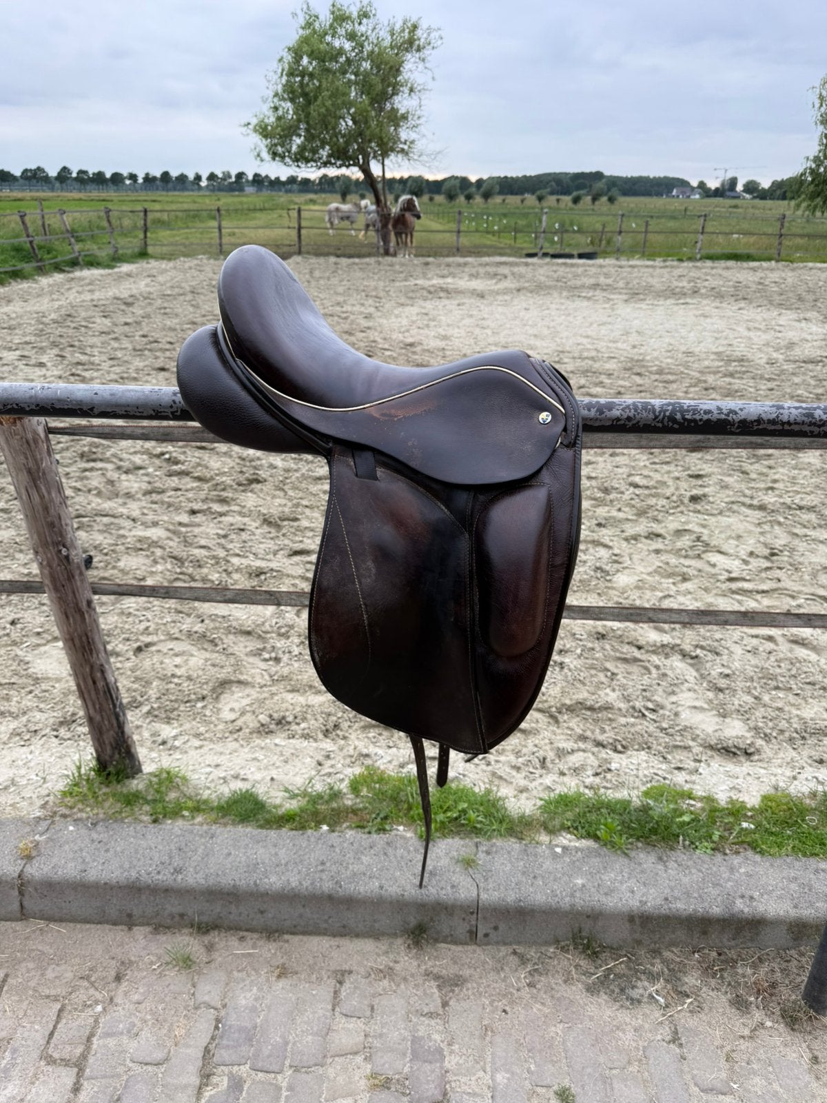 Bruin n2 vincitore 18 inch zadel, Ophalen of Verzenden, Dressuur