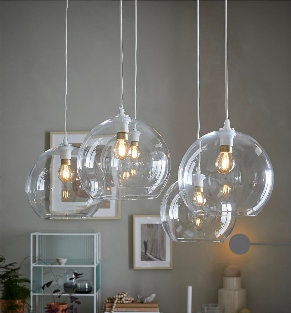 2x IKEA glazen lampen met nieuwe zwarte pendels, Ophalen of Verzenden, Gebruikt, Glas, Modern, Scandinavisch