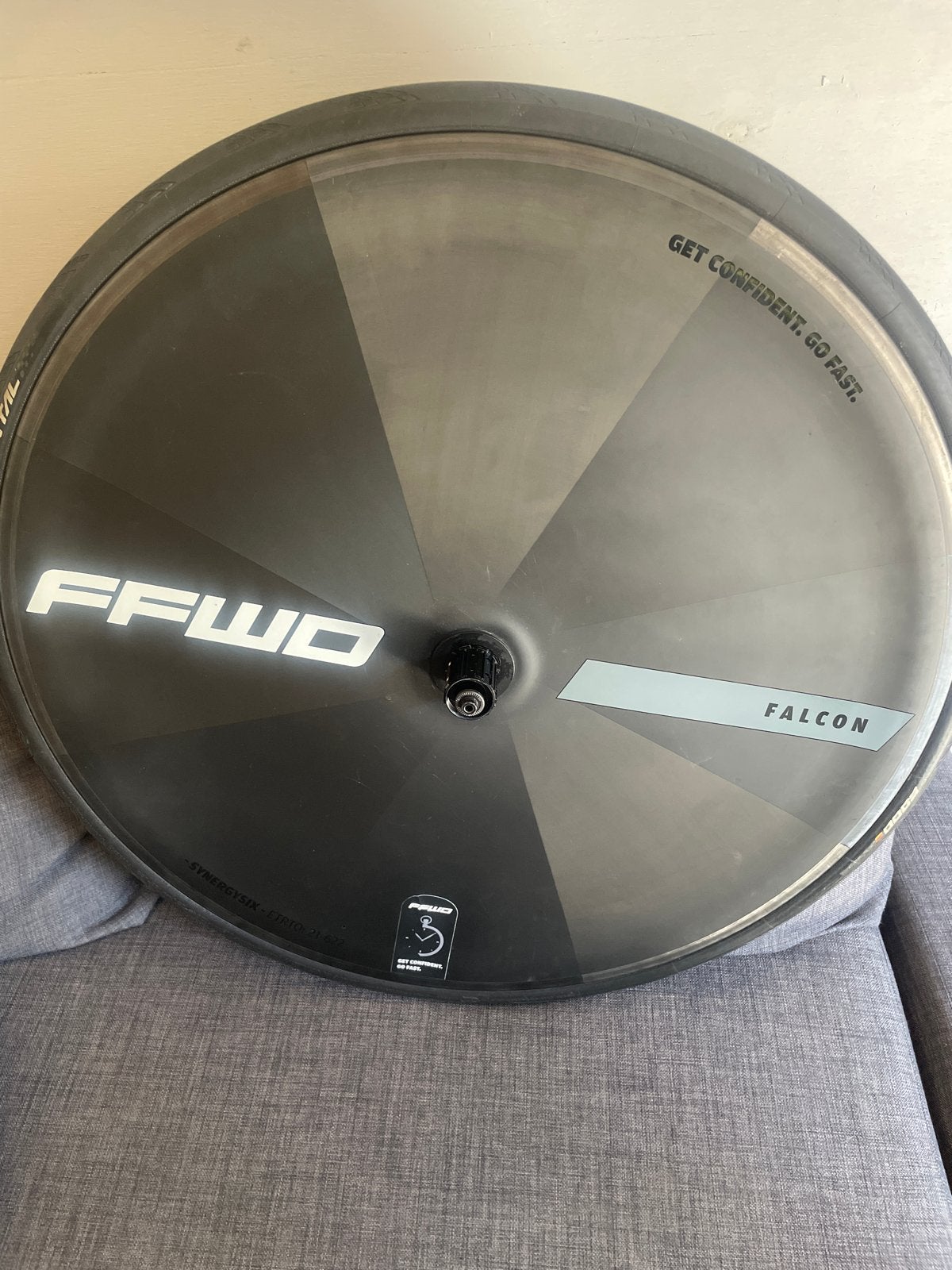 FFWD Falcon Carbon Disc Wiel (Velgremmen) - Zo goed als nieu, Zo goed als nieuw, Racefiets, Carbon, Ophalen