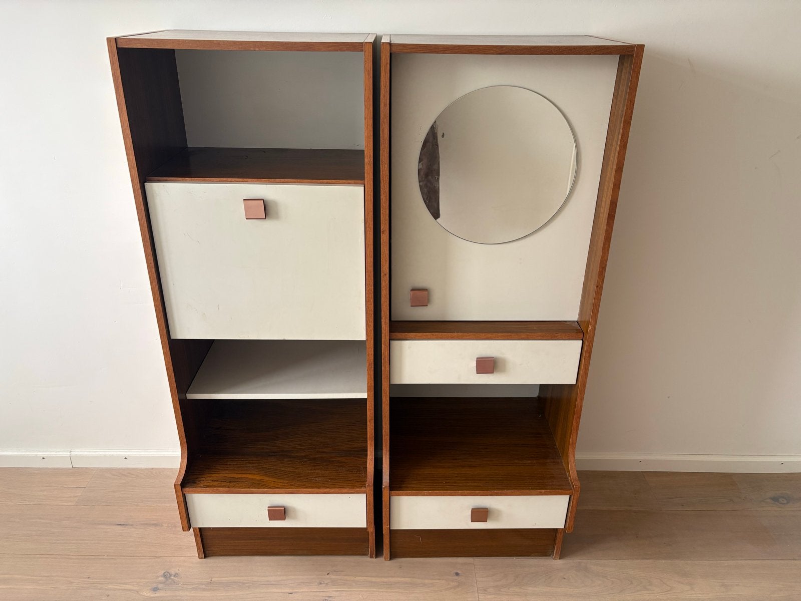 Vintage Mid-Century Moderne Dressoir met Spiegel, Ophalen