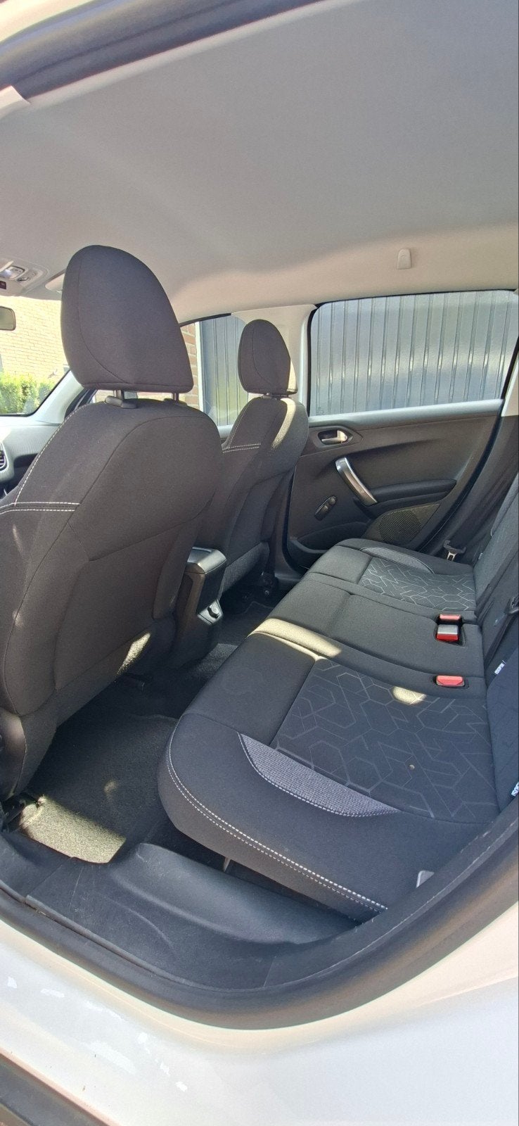 Foto 12 van Peugeot 2008 (parelmoer wit)