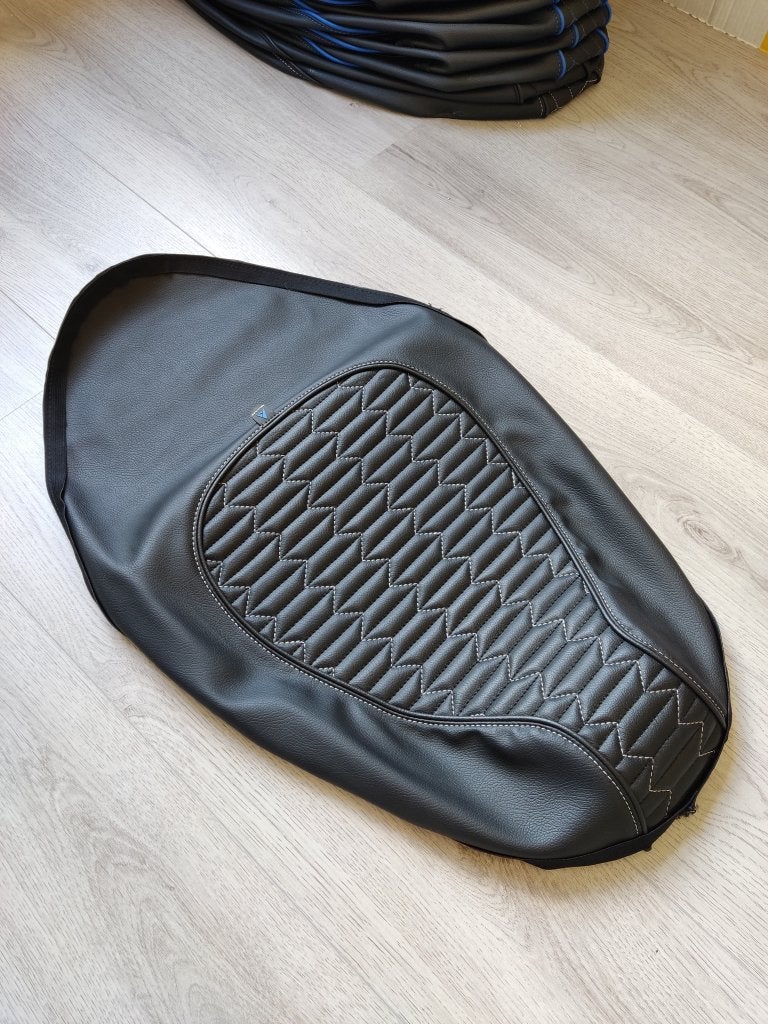 UITVERKOOP! Zadelhoes / buddydek Piaggio Zip custom NIEUW, Info@jynkx.com, Nieuw, Ophalen of Verzenden, Piazza 99