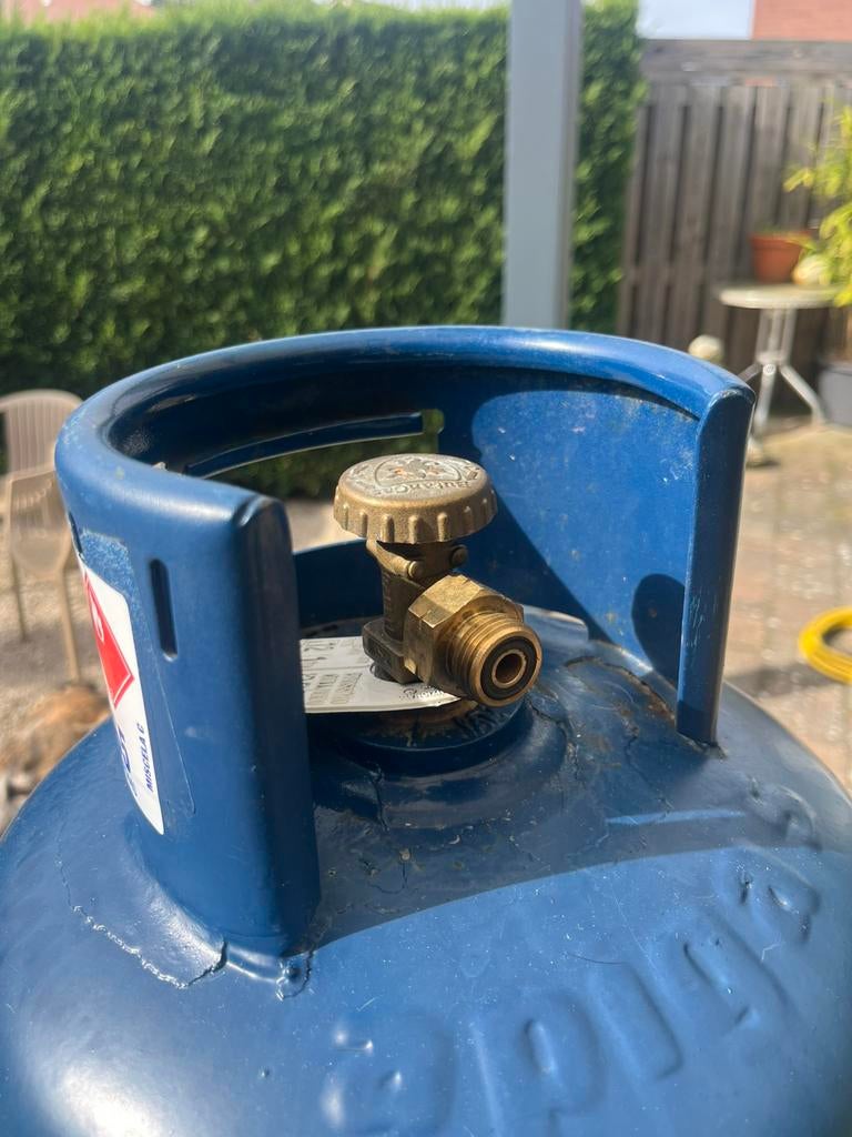 italiaanse gasfles propaan ( leeg ), Caravans en Kamperen, Ophalen, Zo goed als nieuw