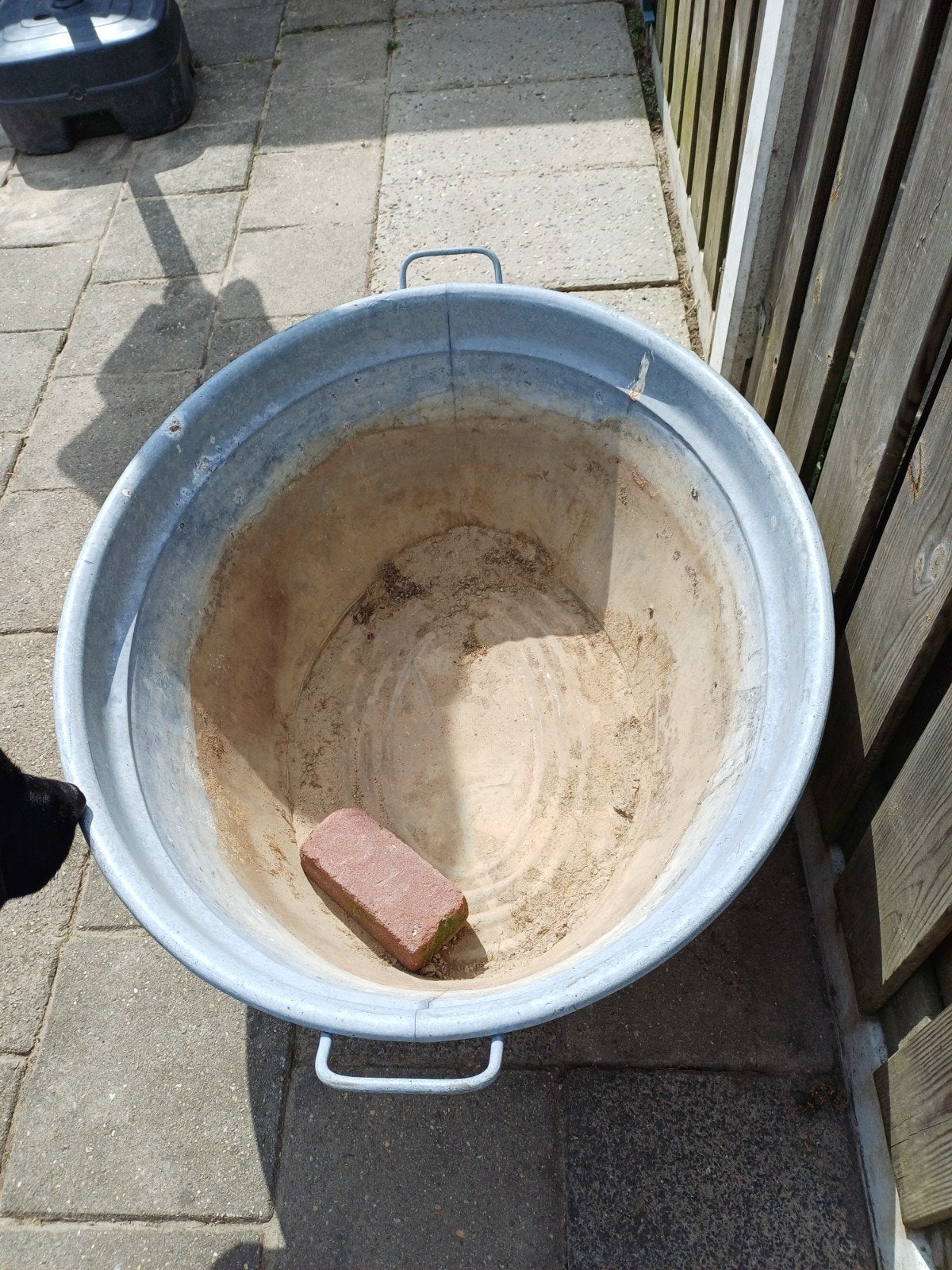 Zinken bak eventueel voor plantjes in te doen, Ophalen, Gebruikt, Metaal, Tuin