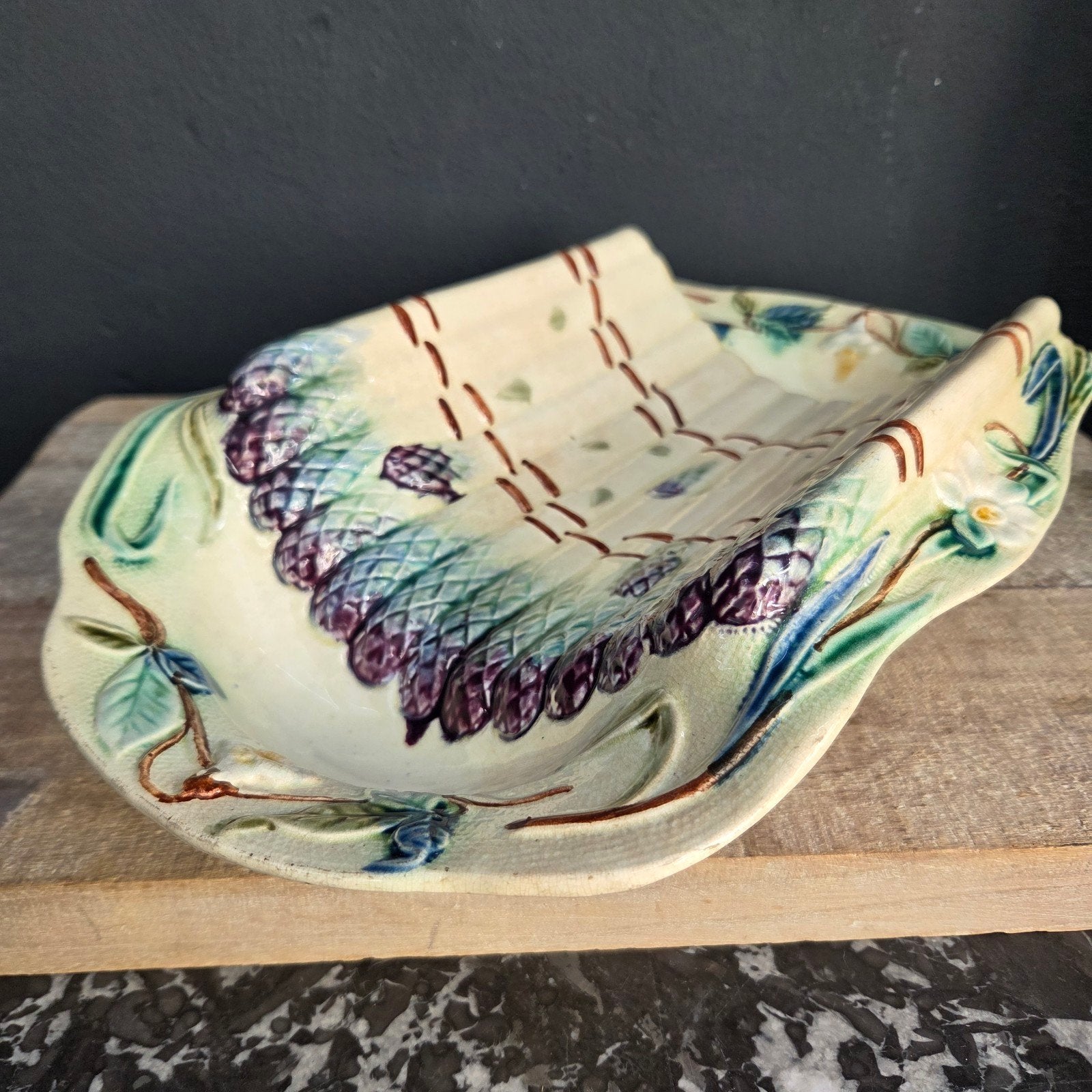 antieke Franse barbotine aardewerk asperge schaal, Antiek en Kunst, Ophalen of Verzenden